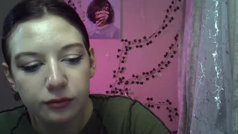 Snapshot of lily_ember chatting on October 16, 7:16 pm lily_ember online show from October 16, 7:16 pm