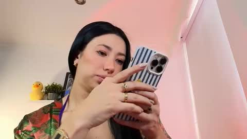 just lily online show from January 18, 9:33 pm