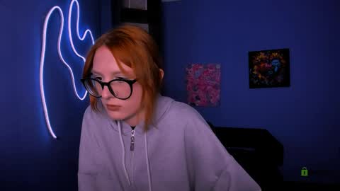 lily_fay online show from March 29, 7:13 pm