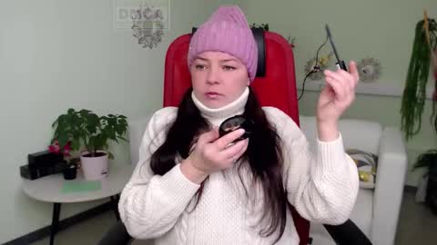 Lily online show from October 21, 5:11 am