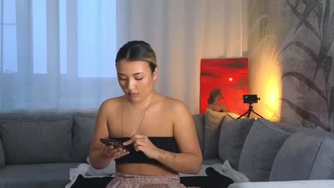 Lily online show from January 26, 5:34 am