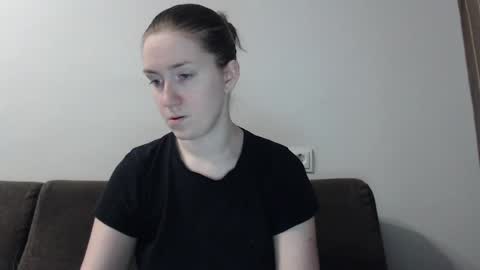 Snapshot of lily_love_x chatting on February 8, 2:58 am lily_love_x online show from February 8, 2:58 am