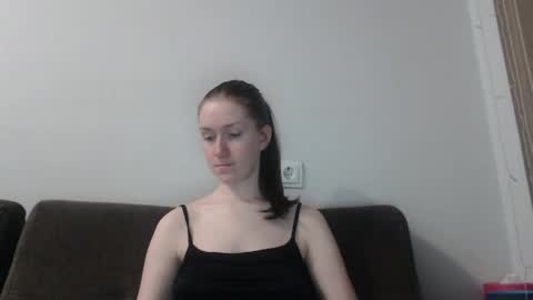 lily_love_x online show from April 25, 2:36 am