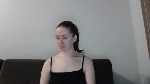 Snapshot of lily_love_x chatting on October 14, 11:40 pm lily_love_x online show from October 14, 11:40 pm