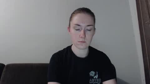 Snapshot of lily_love_x chatting on September 22, 3:49 am lily_love_x online show from September 22, 3:49 am