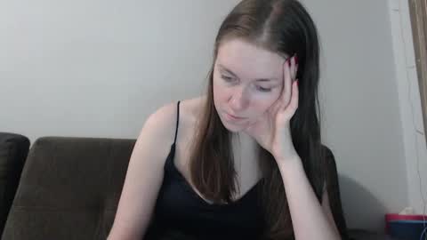 lily_love_x online show from April 28, 12:30 am