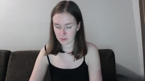 Snapshot of lily_love_x chatting on September 20, 10:52 pm lily_love_x online show from September 20, 10:52 pm