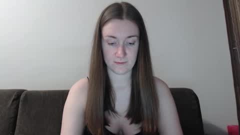 Snapshot of lily_love_x chatting on January 5, 11:33 pm lily_love_x online show from January 5, 11:33 pm