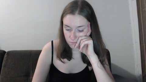 Snapshot of lily_love_x chatting on October 4, 12:16 am lily_love_x online show from October 4, 12:16 am