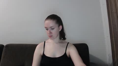 Snapshot of lily_love_x chatting on October 11, 10:56 pm lily_love_x online show from October 11, 10:56 pm