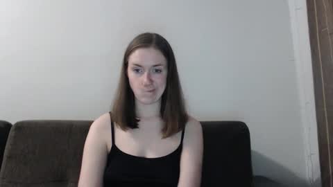 Snapshot of lily_love_x chatting on October 7, 12:37 am lily_love_x online show from October 7, 12:37 am