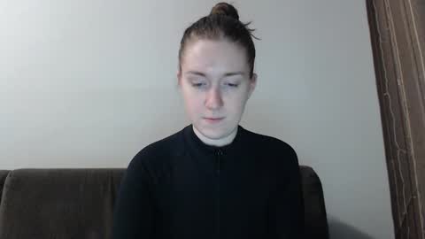 Snapshot of lily_love_x chatting on January 11, 1:37 am lily_love_x online show from January 11, 1:37 am