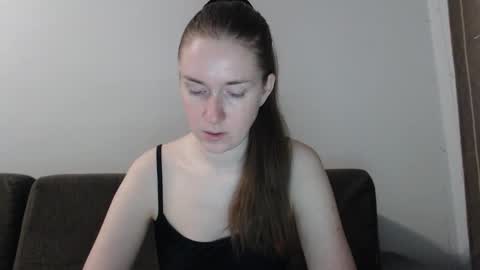 Snapshot of lily_love_x chatting on September 15, 5:16 am lily_love_x online show from September 15, 5:16 am