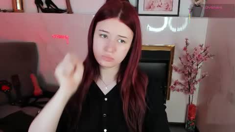 Lily online show from June 28, 2:56 pm
