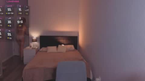 Lily online show from April 25, 7:33 pm