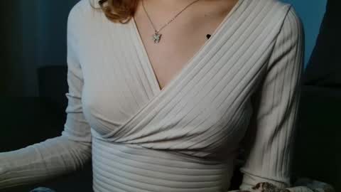 small lily online show from April 24, 4:10 pm