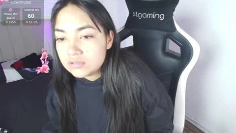 lily_waist online show from November 4, 11:04 am