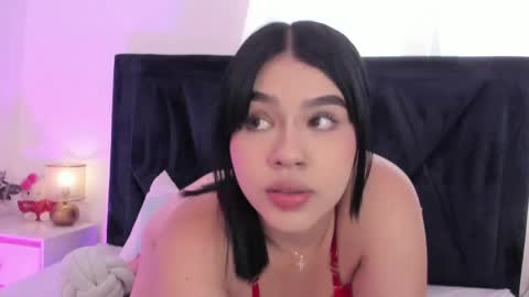 LilyWoodz online show from April 24, 8:00 pm