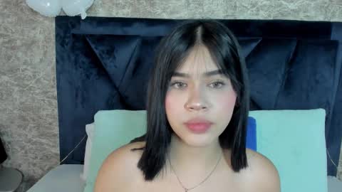 Snapshot of lily_woodz chatting on September 8, 7:13 pm LilyWoodz online show from September 8, 7:13 pm