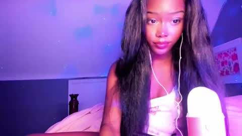 lilyblloom online show from September 22, 6:01 am