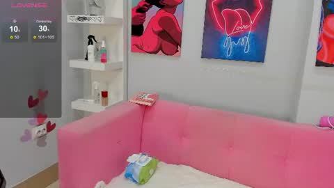 Lily online show from June 21, 3:32 am