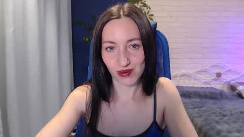 Snapshot of lilymellow chatting on October 4, 11:05 am Lily online show from October 4, 11:05 am