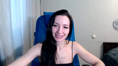 Snapshot of lilymellow chatting on December 19, 8:24 am Lily online show from December 19, 8:24 am