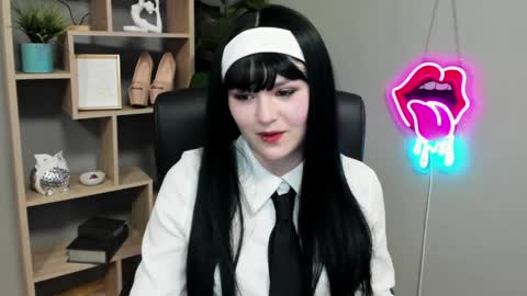 Lily online show from March 28, 4:06 pm