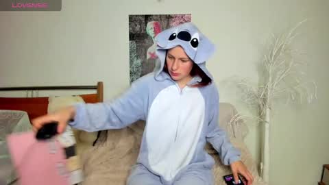 Hi Im Lily online show from April 9, 6:35 pm