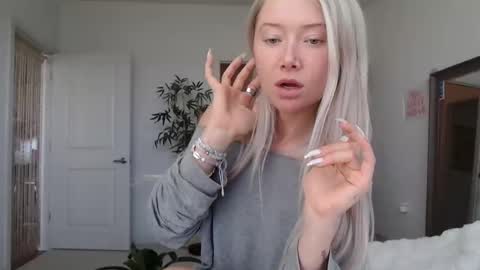 Lily Monroe online show from January 9, 8:13 pm