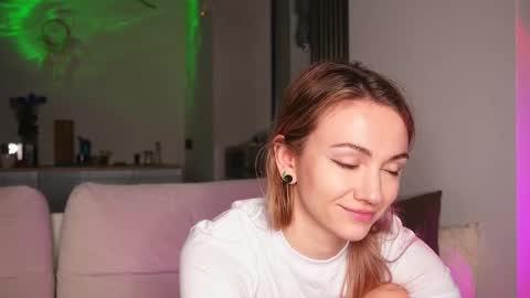 Snapshot of limy_sweet chatting on February 20, 4:28 am limy_sweet online show from February 20, 4:28 am