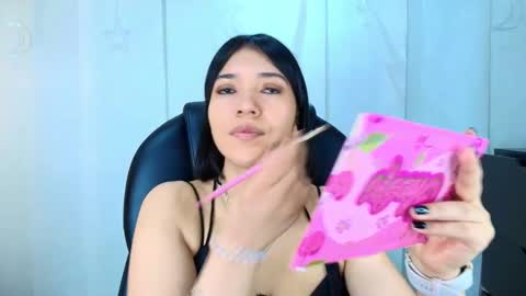  Lina Bedoya  online show from December 4, 11:56 am