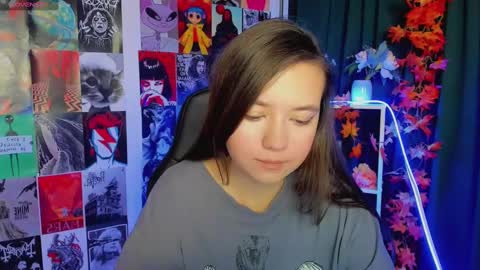 Snapshot of lina_brownie chatting on December 13, 2:10 am Lina online show from December 13, 2:10 am