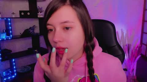 Snapshot of lina_brownie chatting on January 6, 2:04 am Lina online show from January 6, 2:04 am