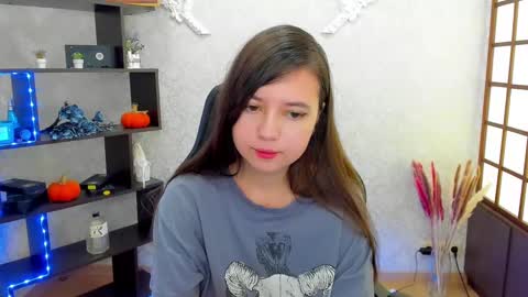 Snapshot of lina_brownie chatting on December 7, 2:09 am Lina online show from December 7, 2:09 am