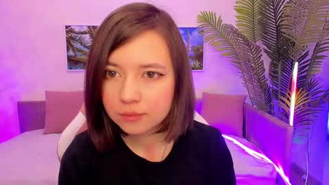 Snapshot of lina_brownie chatting on February 16, 2:00 am Lina online show from February 16, 2:00 am
