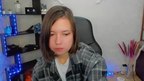 Snapshot of lina_brownie chatting on January 25, 2:15 am Lina online show from January 25, 2:15 am