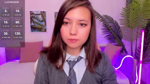 Snapshot of lina_brownie chatting on September 18, 3:27 am Lina online show from September 18, 3:27 am