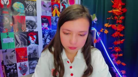 Snapshot of lina_brownie chatting on December 18, 2:42 am Lina online show from December 18, 2:42 am