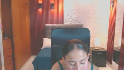 Snapshot of lina_kl chatting on September 11, 4:02 am lina_kl online show from September 11, 4:02 am