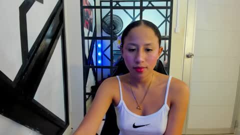 Snapshot of lina_kl chatting on October 9, 5:11 am lina_kl online show from October 9, 5:11 am
