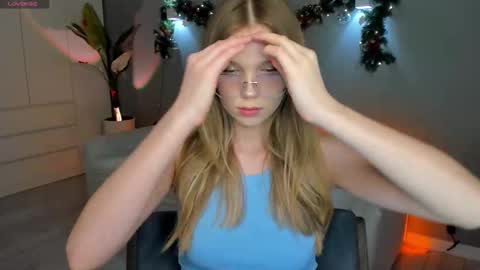 Lina online show from January 10, 2:00 pm