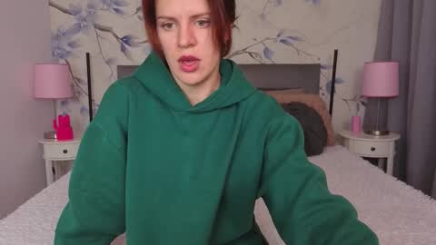 lina_muse_ online show from November 26, 10:11 pm