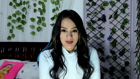 paola online show from February 21, 11:21 pm