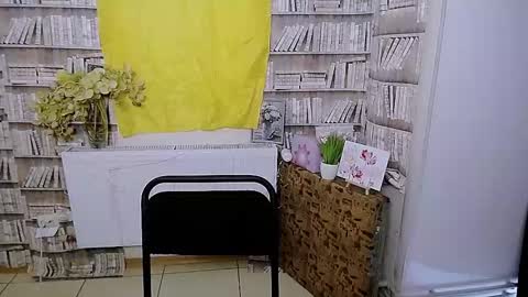 Lina online show from October 6, 9:37 am