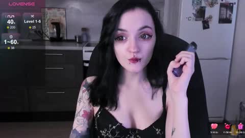 Lina 3  1715622743 online show from February 17, 8:46 am