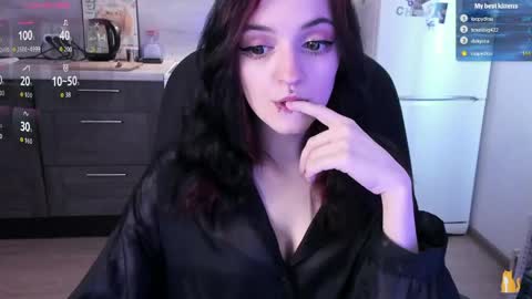 Lina 3  1715622743 online show from April 22, 8:00 am