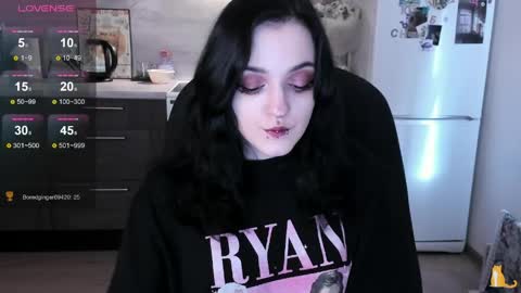 Lina 3  1715622743 online show from March 24, 8:52 am