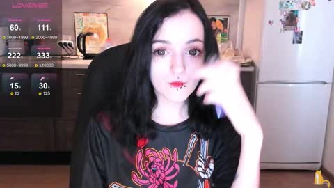 Snapshot of lina_tyaan chatting on October 20, 7:44 am Lina 3 1715622743 online show from October 20, 7:44 am