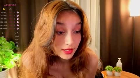 Snapshot of linaage chatting on October 2, 4:56 pm Lina online show from October 2, 4:56 pm